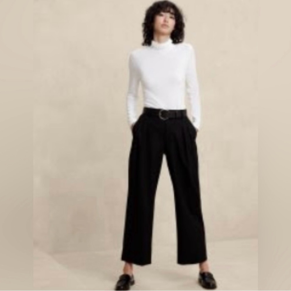 NWT! Banana Republic Factory Women's Timeless Turtlenck Size Large